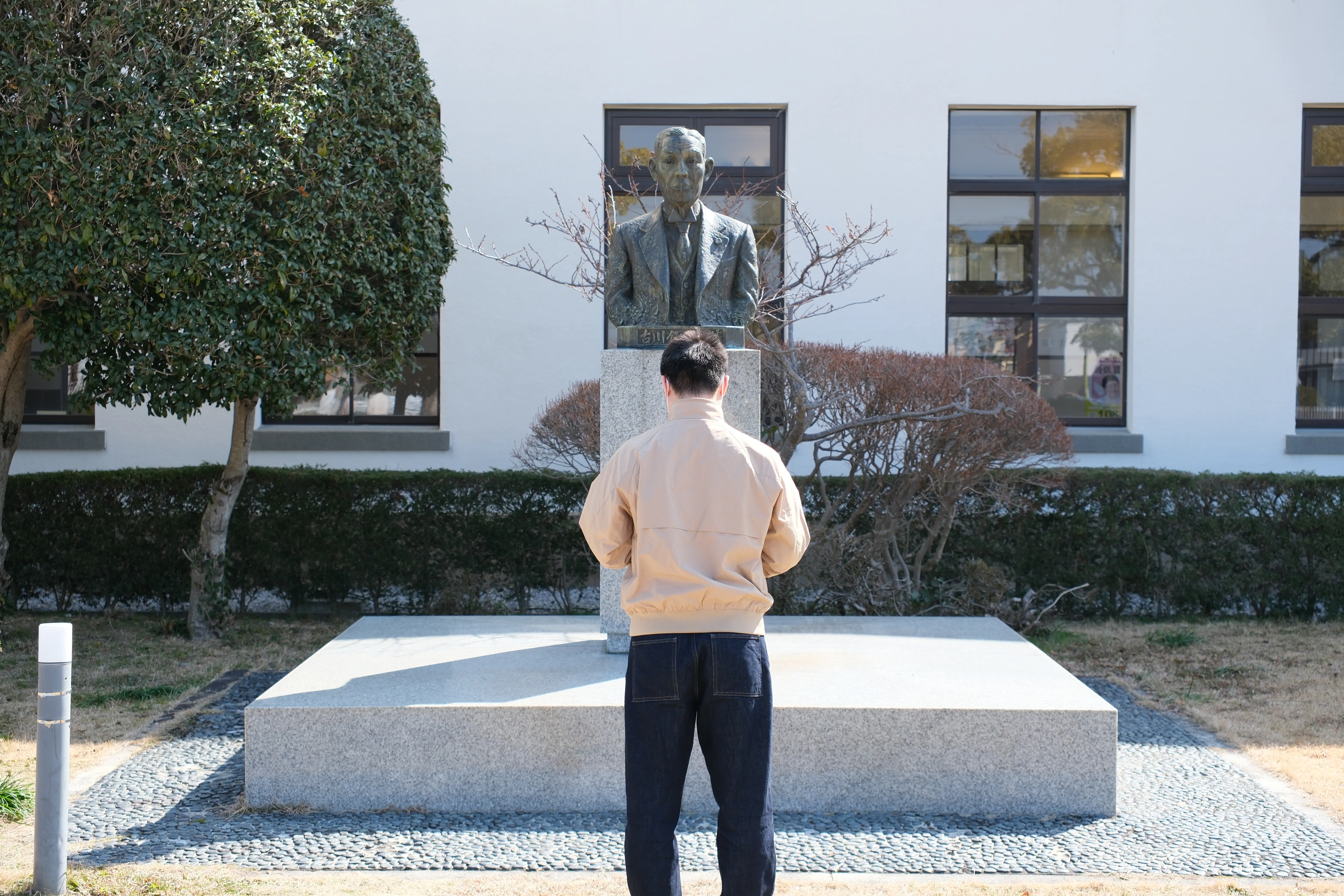 古川铁治郎雕像