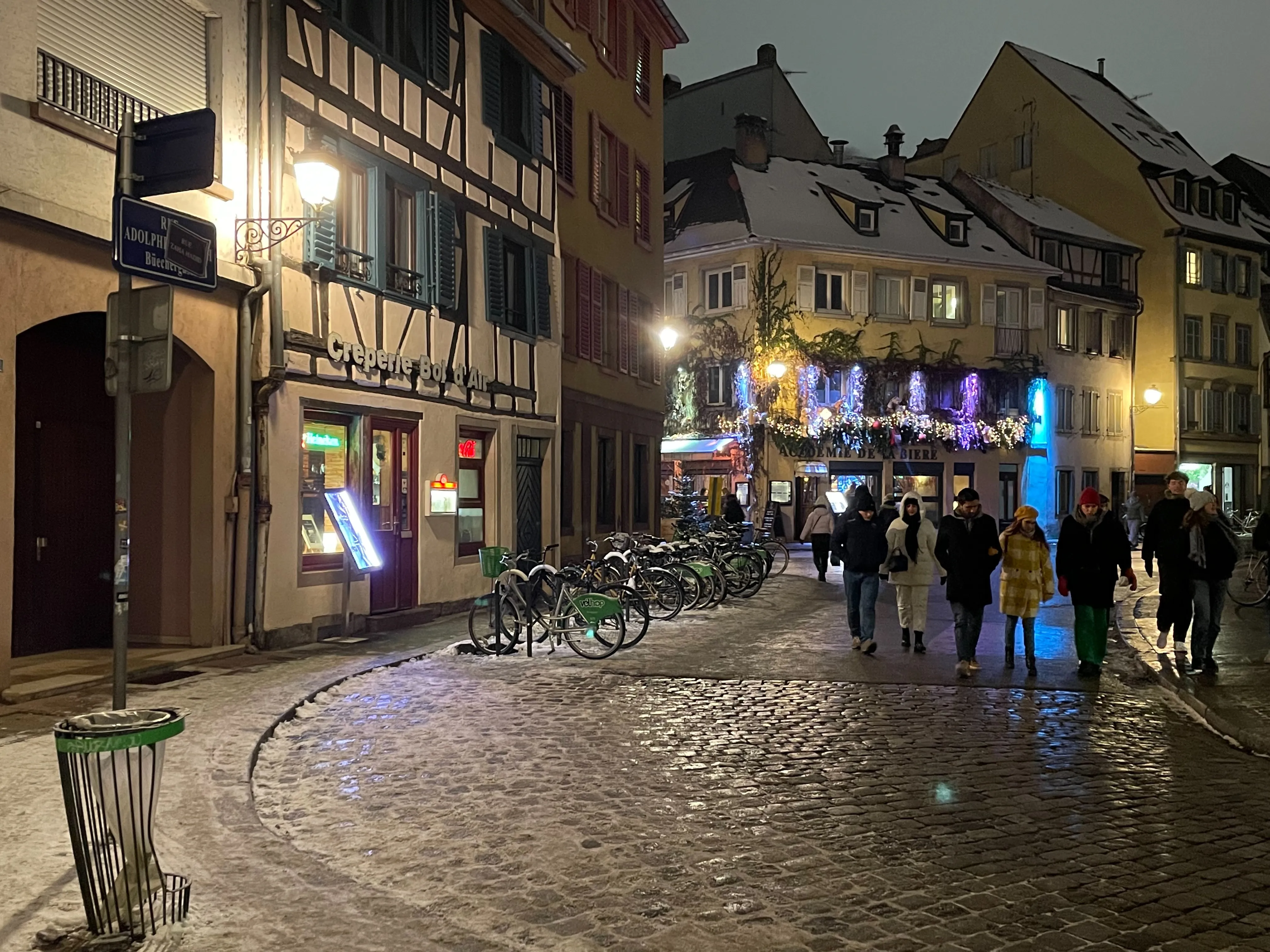 小法兰西街景(夜晚)